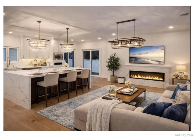 $1,679,000 | 2 Radial Lane, Levittown, NY 11756