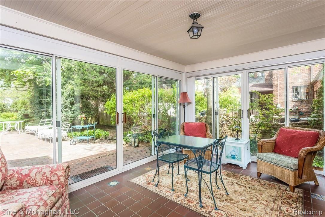 214 Merriweather Road Grosse Pointe, MI 48236 - Photo 25 of 85 028-Sunroom-4152999-medium.jpg