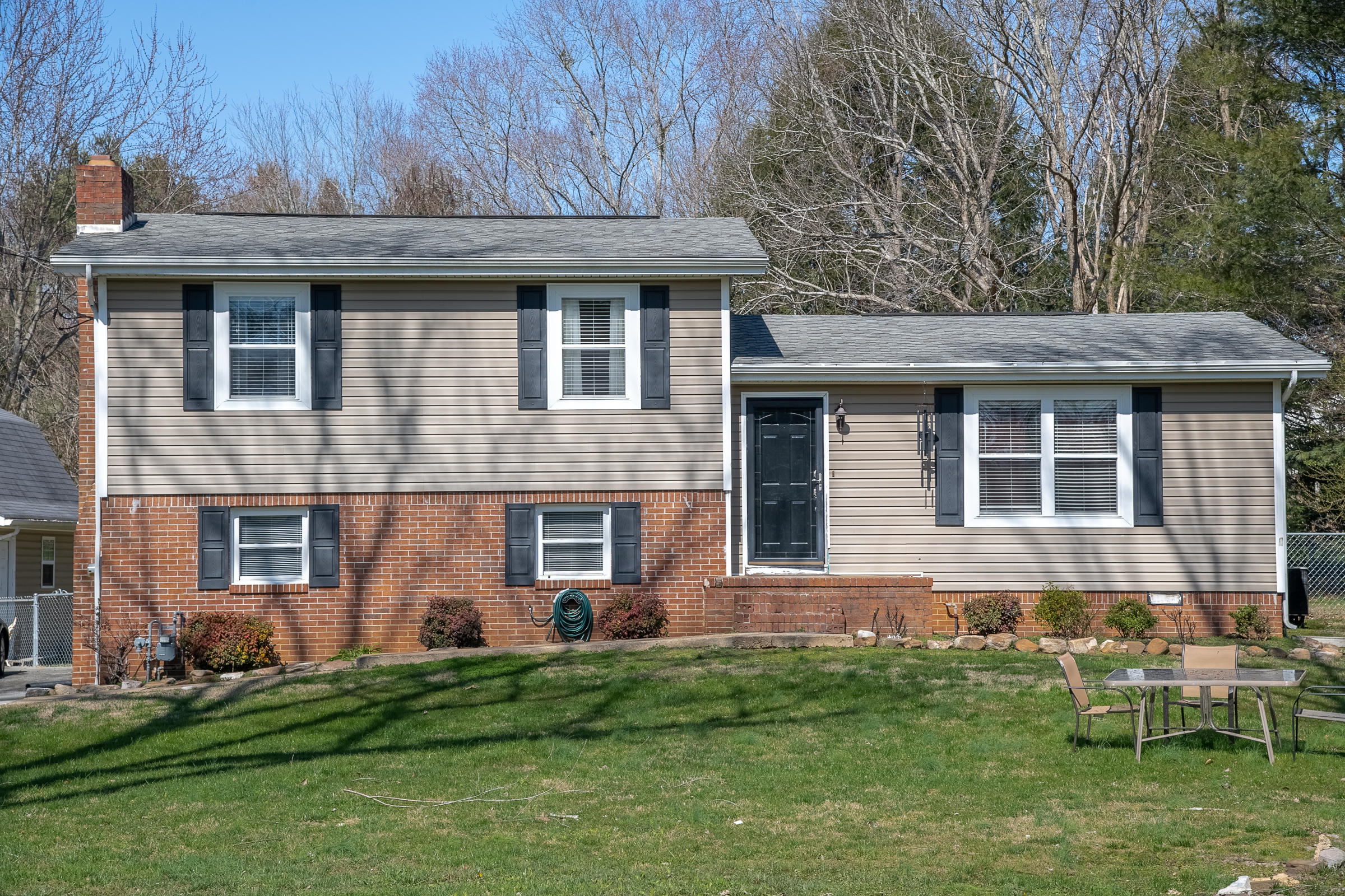 596 West Reed Road LaFayette, GA 30728 - Photo 2 of 25 WReed-29
