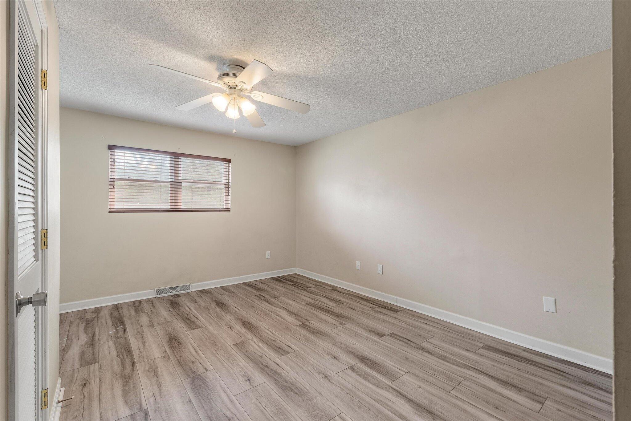 1860 Mepkin Road, Unit H4 Charleston, SC 29407 - Photo 14 of 31 15-1860 Mepkin Rd #H4_i_Lowcountry_Expos