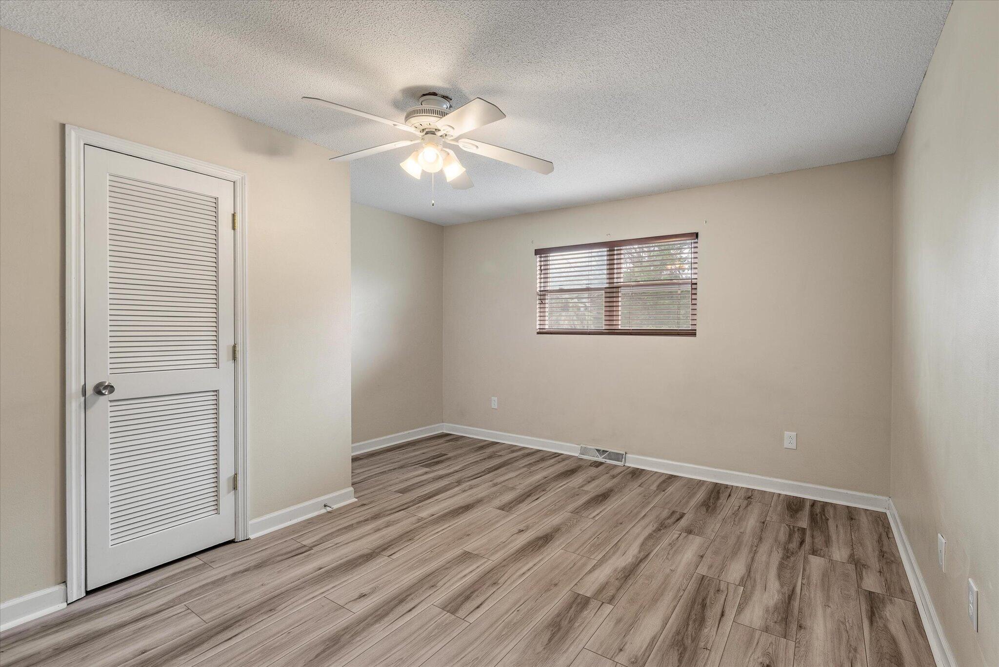 1860 Mepkin Road, Unit H4 Charleston, SC 29407 - Photo 15 of 31 16-1860 Mepkin Rd #H4_i_Lowcountry_Expos