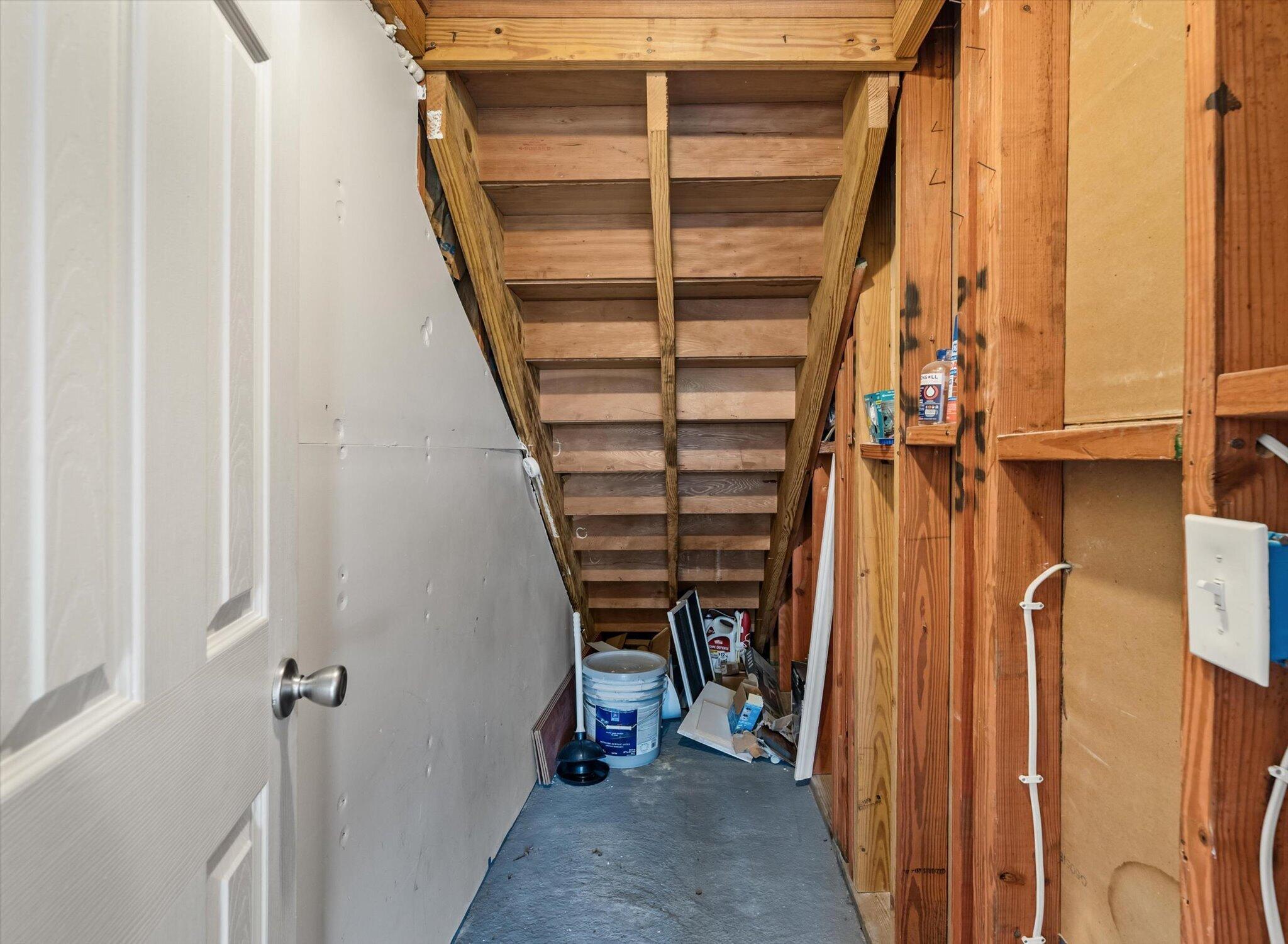 1860 Mepkin Road, Unit H4 Charleston, SC 29407 - Photo 22 of 31 23-1860 Mepkin Rd #H4_i_Lowcountry_Expos