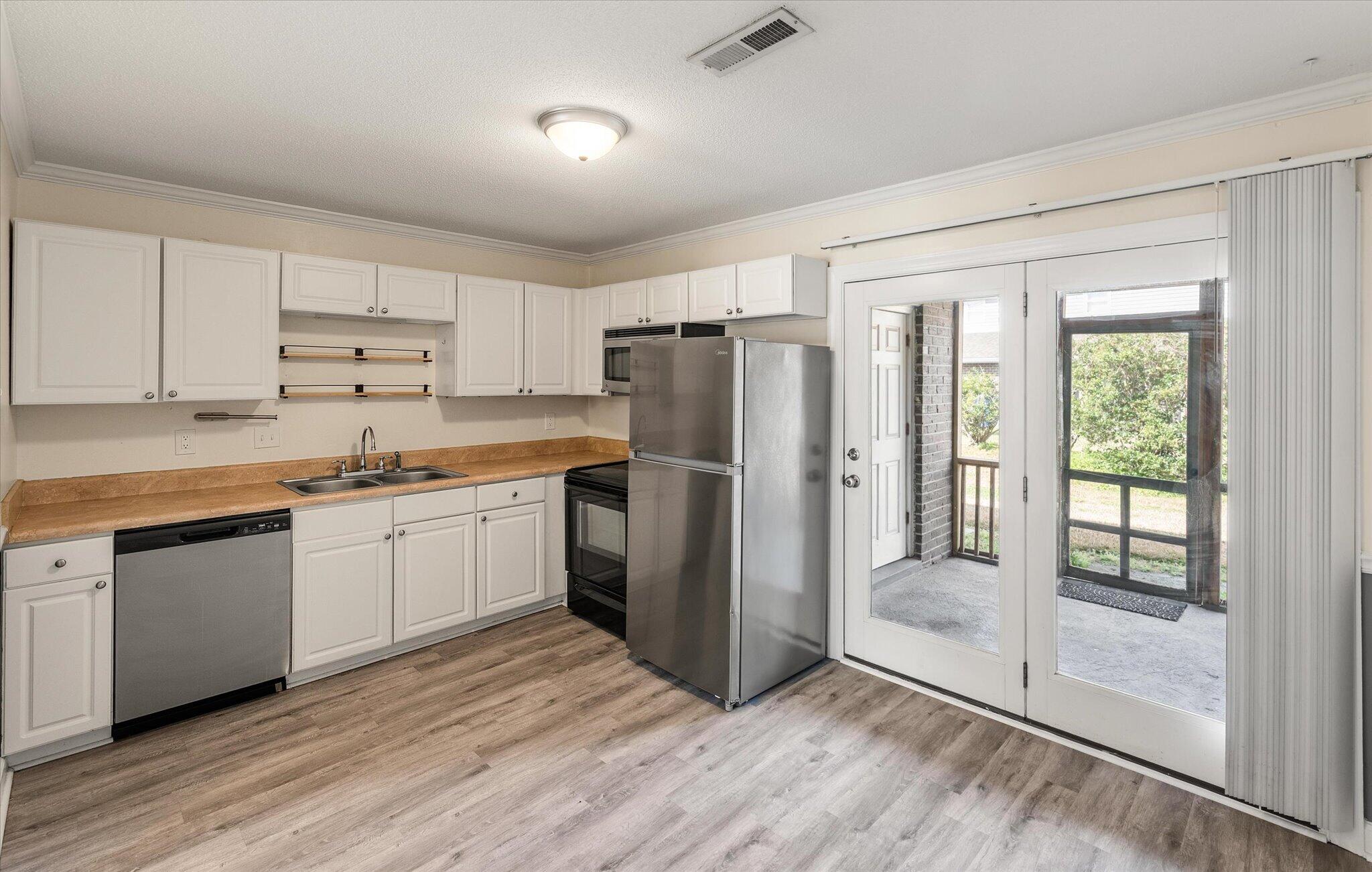 1860 Mepkin Road, Unit H4 Charleston, SC 29407 - Photo 8 of 31 09-1860 Mepkin Rd #H4_i_Lowcountry_Expos