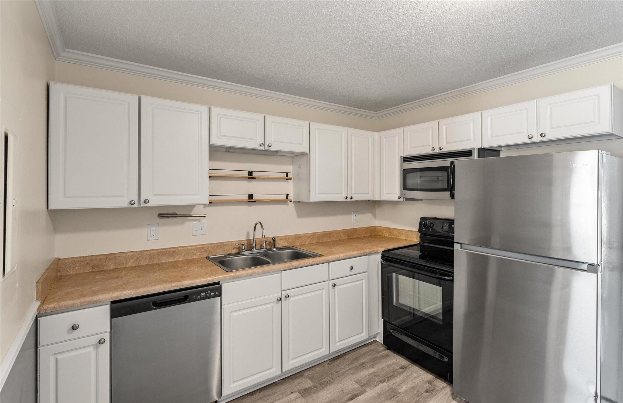 1860 Mepkin Road, Unit H4 Charleston, SC 29407 - Photo 10 of 31 11-1860 Mepkin Rd #H4_i_Lowcountry_Expos