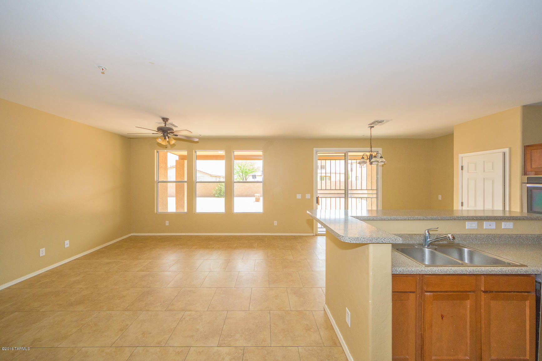 6807 South Thimbleberry Road Tucson, AZ 85756 - Photo 12 of 39 Gallery Image 12