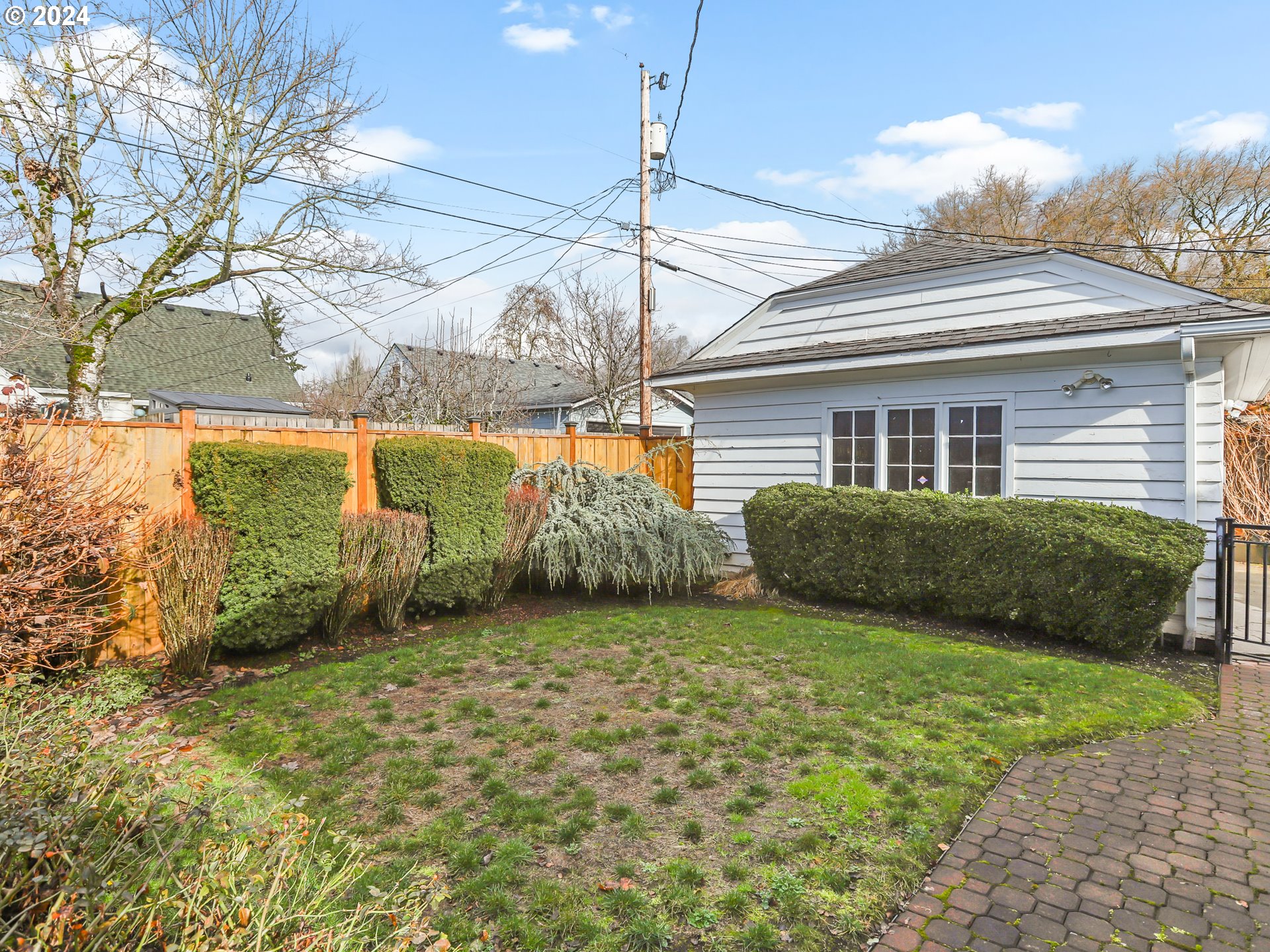 116 West 29th Street Vancouver, WA 98660 - Photo 32 of 35 a view of a backyard