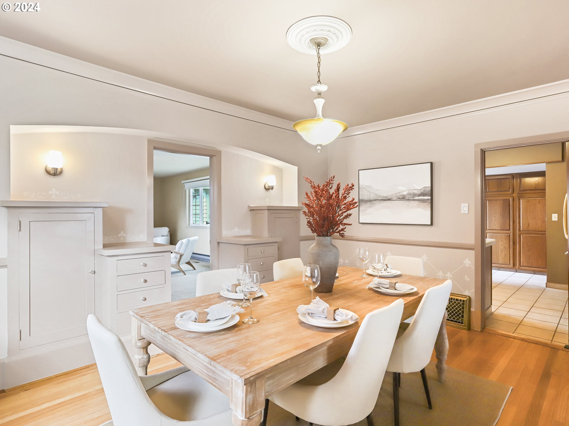 116 West 29th Street Vancouver, WA 98660 - Photo 9 of 35 a view of a dining room with furniture