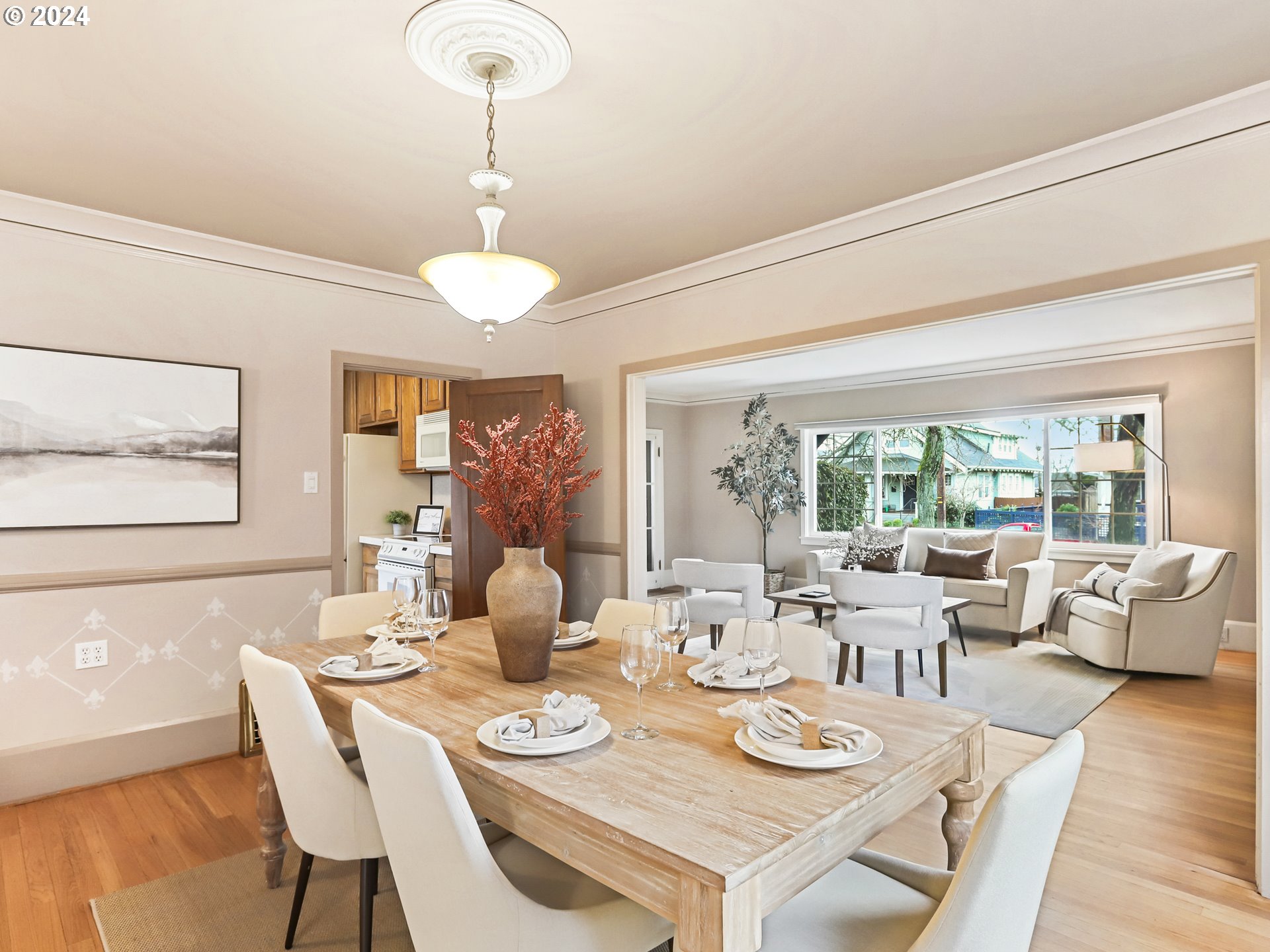 116 West 29th Street Vancouver, WA 98660 - Photo 10 of 35 a view of a dining room with furniture wooden floor and chandelier
