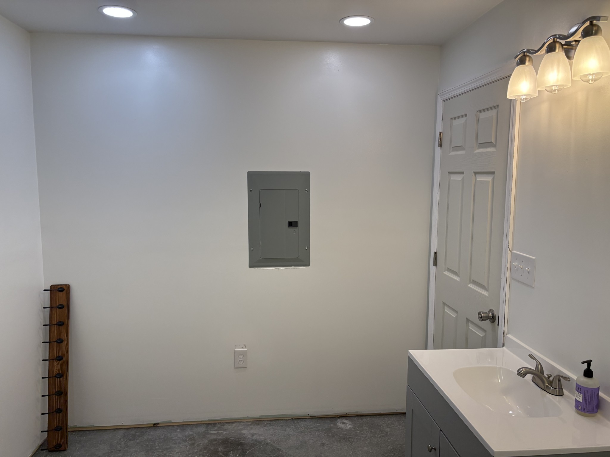 1102 Ranchside Drive Rock Island, TN 38581 - Photo 16 of 27 a bathroom with a sink and mirror