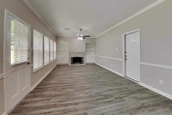$2,375 | 16306 Ash Point Lane, Sugar Land, TX 77498