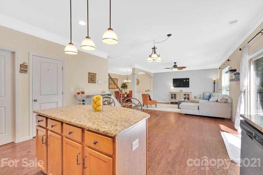 10239 Withers Road Charlotte, NC 28278 - Photo 12 of 38 Gallery Image 12