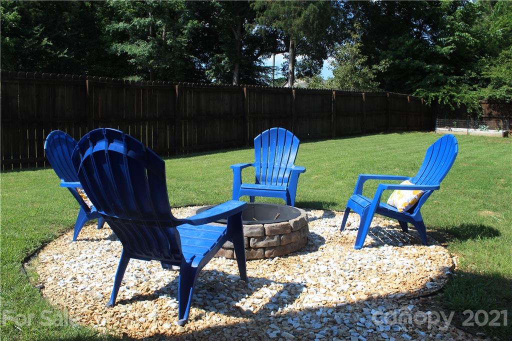 10239 Withers Road Charlotte, NC 28278 - Photo 38 of 38 Gallery Image 38