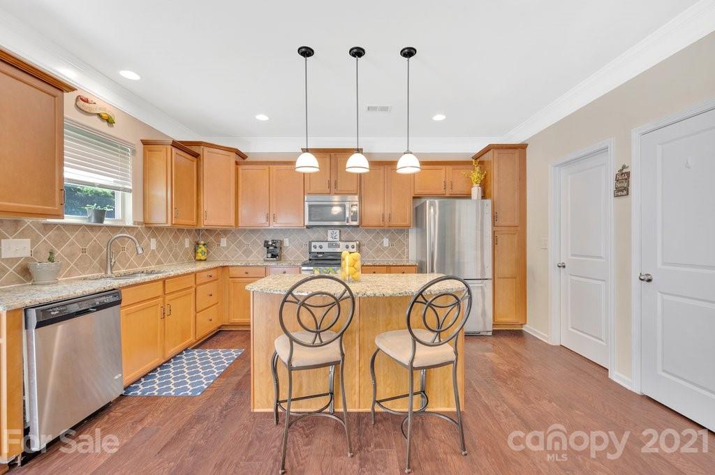 10239 Withers Road Charlotte, NC 28278 - Photo 10 of 38 Gallery Image 10