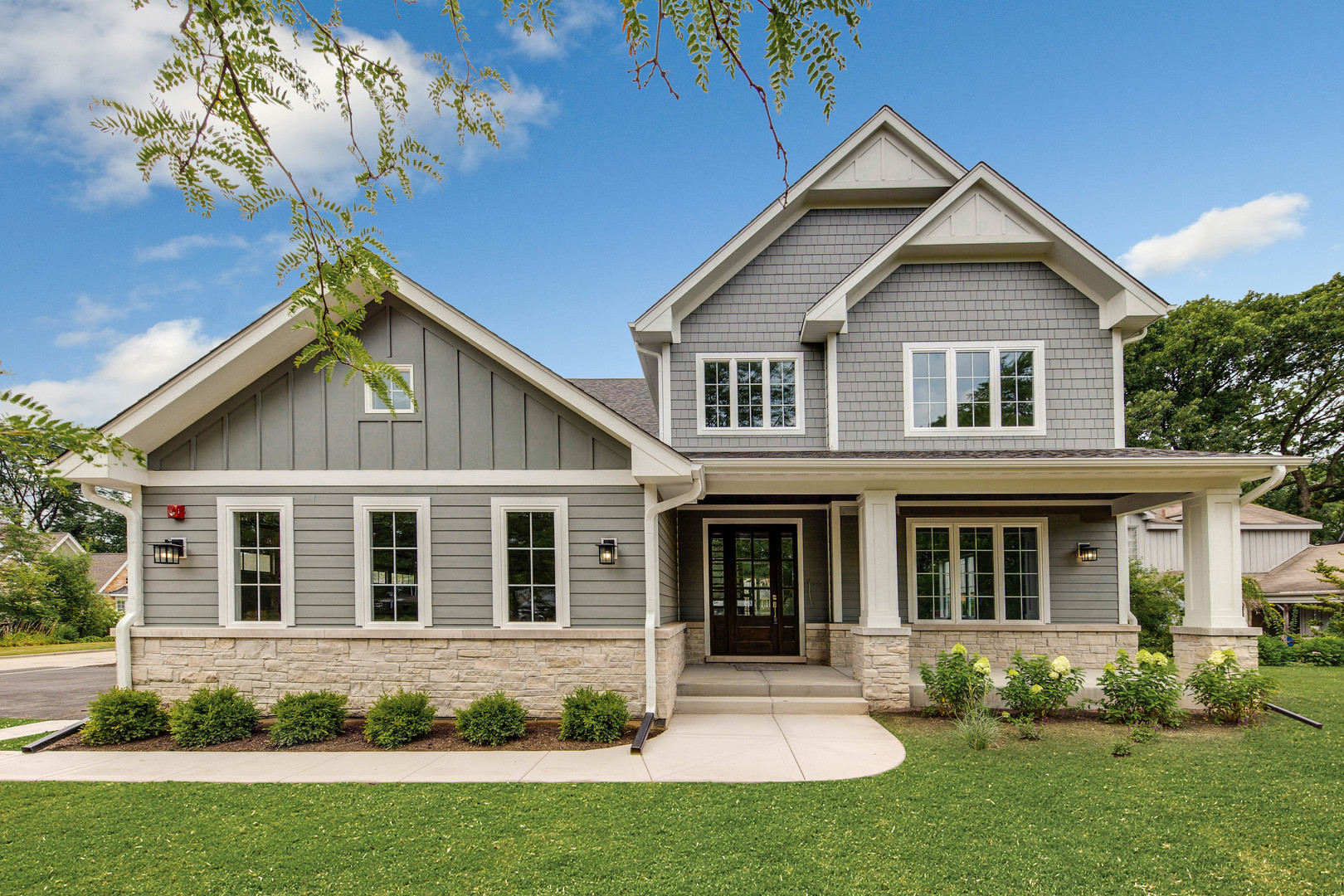 1436 Stratford Road Deerfield, IL 60015 - Photo 1 of 34