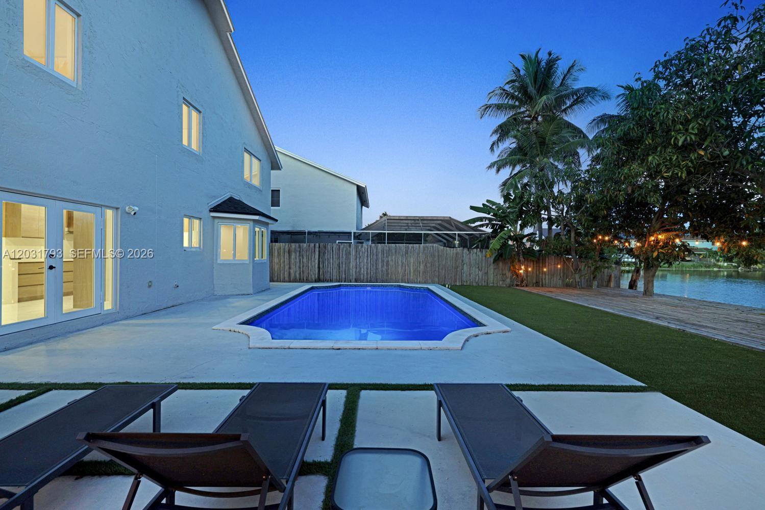 9650 Southwest 9th Court Pembroke Pines, FL 33025 - Photo 41 of 48 Gallery Image 41