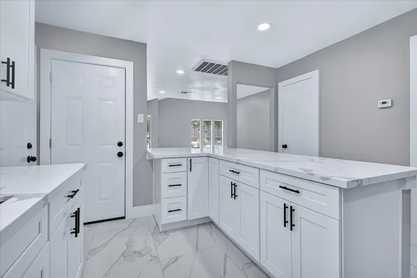 $339,500 | 23 Summer Crest Circle, The Woodlands, TX 77381