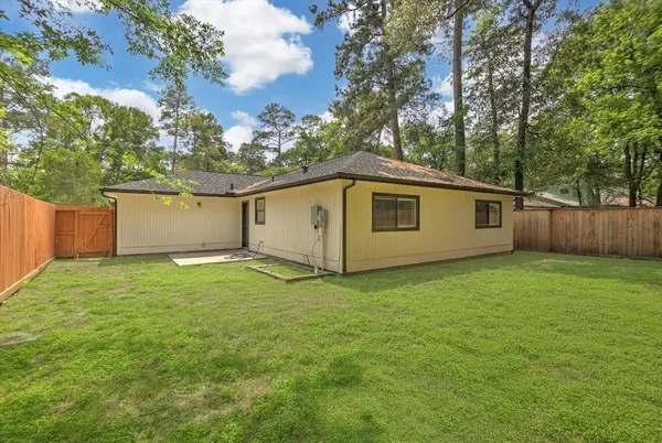 $339,500 | 23 Summer Crest Circle, The Woodlands, TX 77381