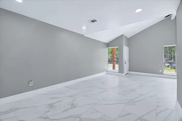 $339,500 | 23 Summer Crest Circle, The Woodlands, TX 77381