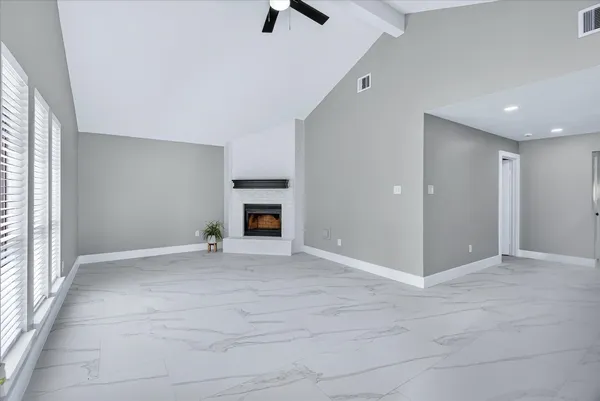 $339,500 | 23 Summer Crest Circle, The Woodlands, TX 77381