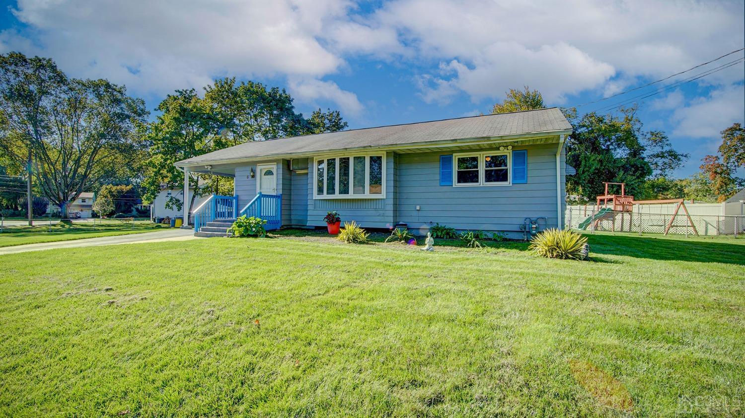 6 Richard Road East Brunswick, NJ 08816 - Photo 3 of 43 Gallery Image 3
