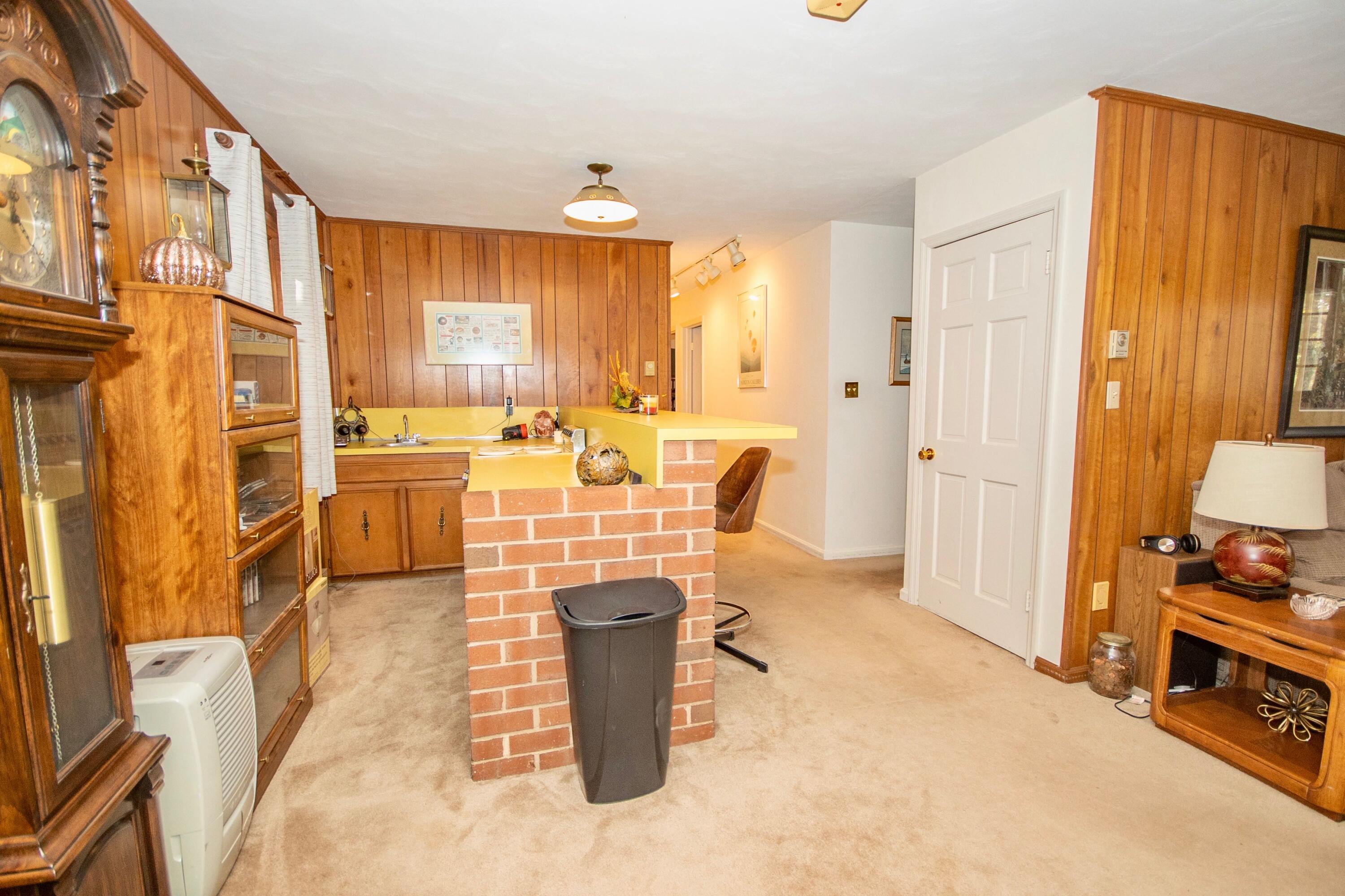190 Lakeshore Terrace Road Hardy, VA 24101 - Photo 33 of 44 Lakeshore - 35