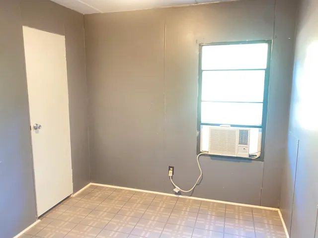 $74,900 | 75 Kerri Drive, Crump, TN 38327