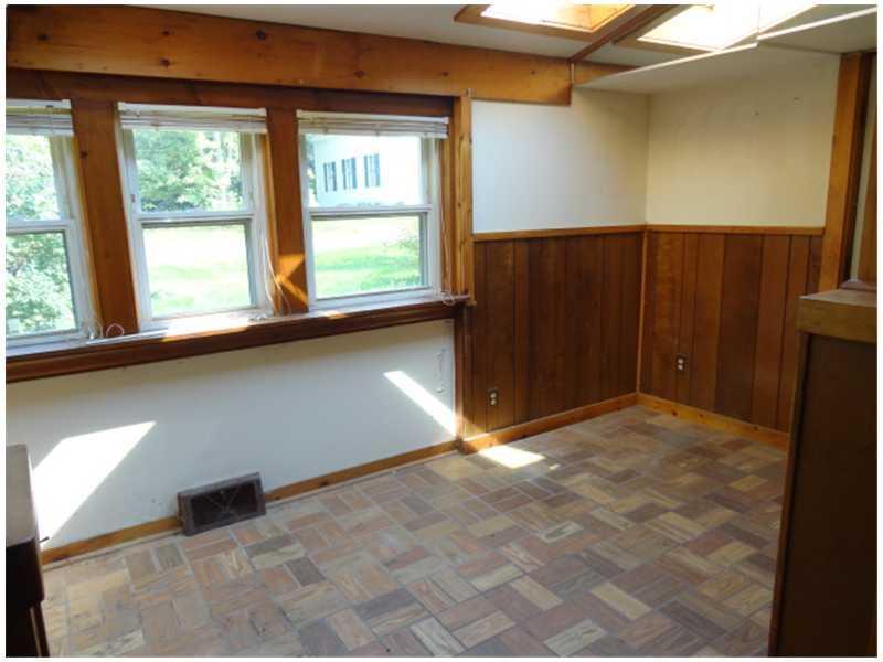 101 Falls Road Waterville, ME 04901 - Photo 3 of 24 Other. Dinette area