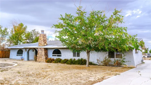 $489,000 | 21390 Tussing Ranch Road, Apple Valley, CA 92308