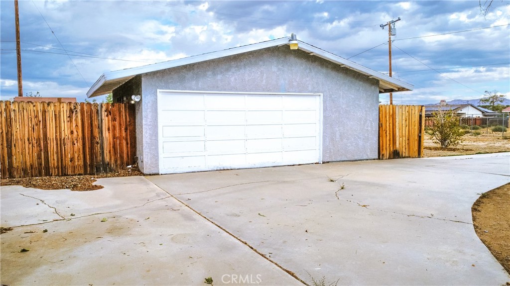 21390 Tussing Ranch Road Apple Valley, CA 92308 - Photo 8 of 11