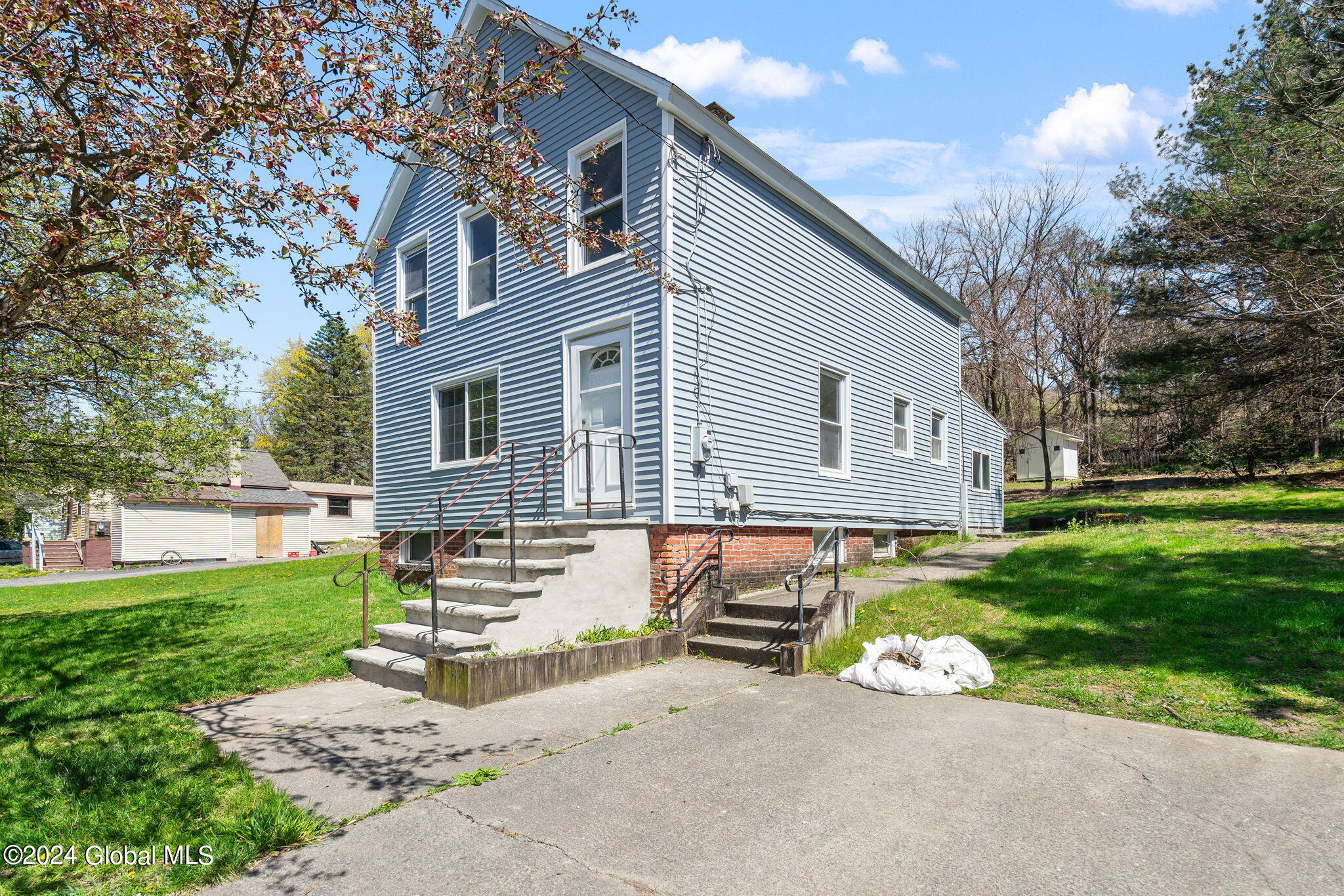 1-web-or-mls-341-south-st