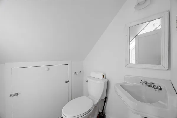 $3,195 | 337 South Main Street, Centerville, MA 02632