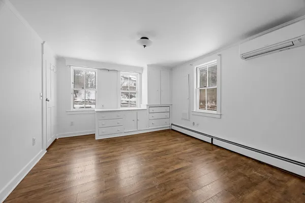 $3,195 | 337 South Main Street, Centerville, MA 02632