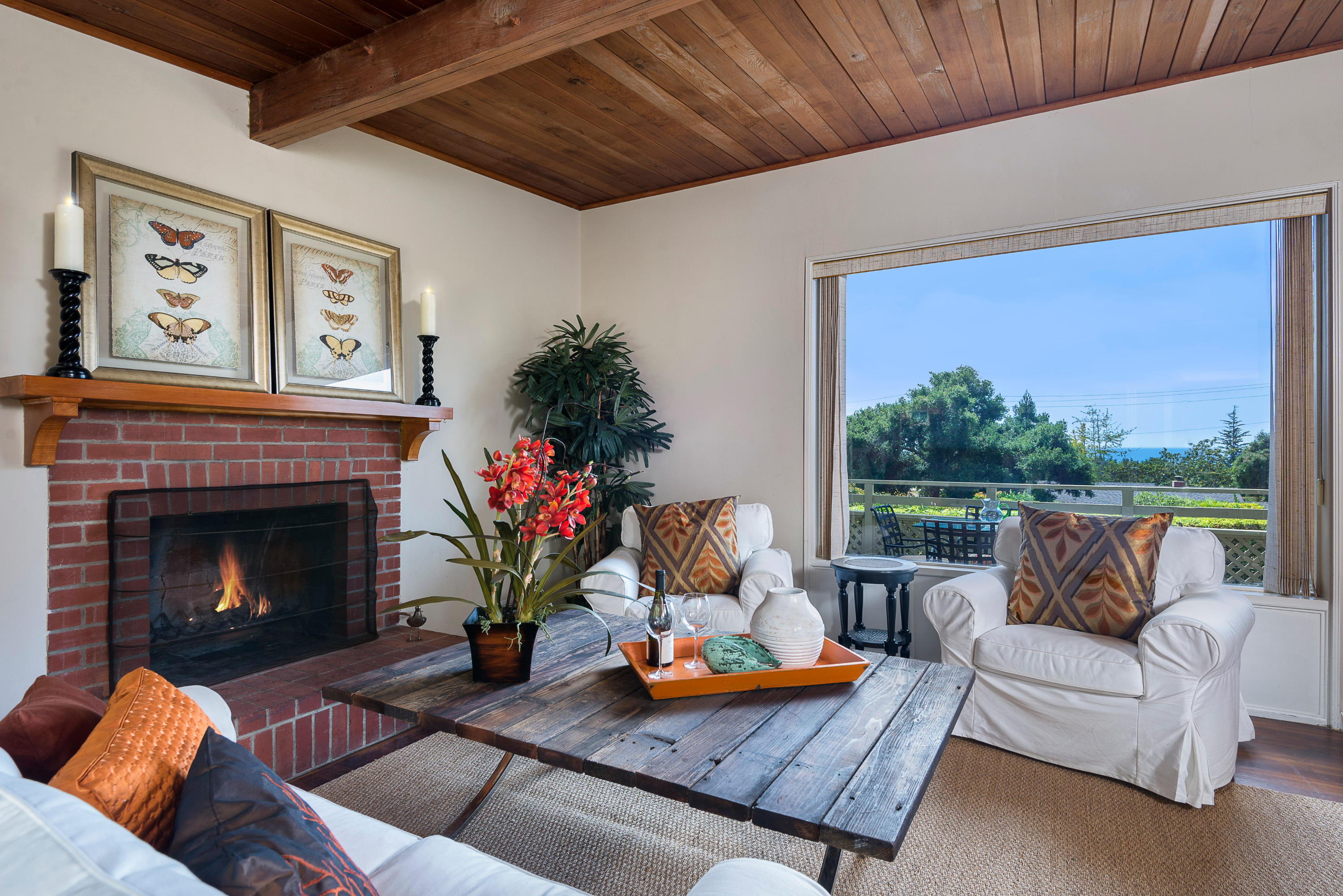 1750 Ocean Oaks Road Carpinteria, CA 93013 - Photo 4 of 12 LivingRoom2-Edit