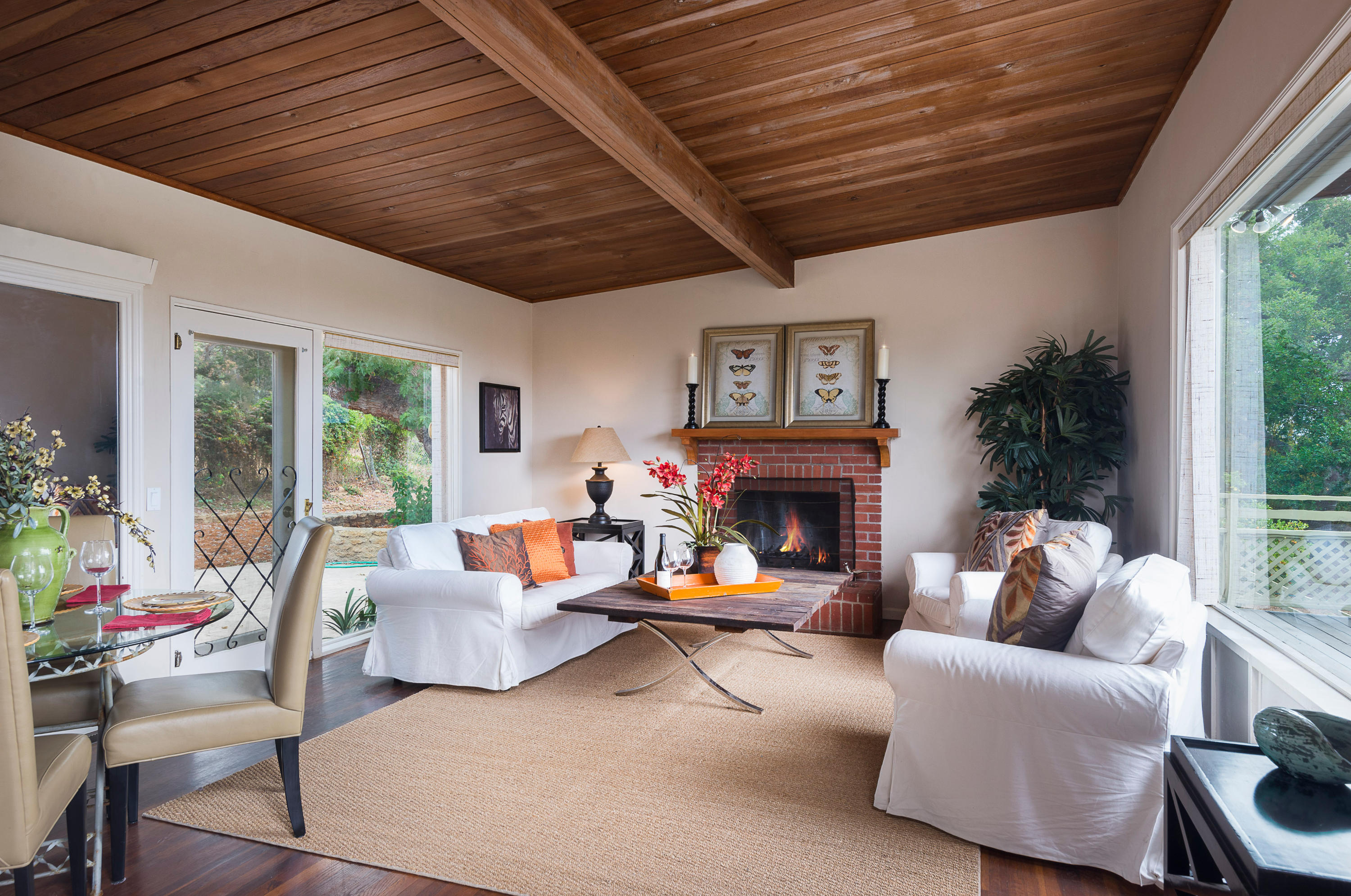 1750 Ocean Oaks Road Carpinteria, CA 93013 - Photo 5 of 12 LivingRoom-Edit