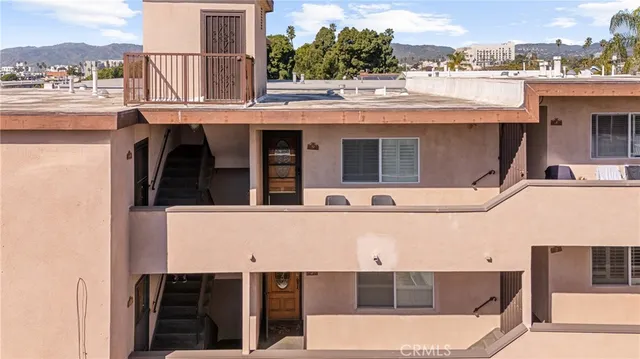 $3,495 | 2444 4th Street, Unit 9, Santa Monica, CA 90405