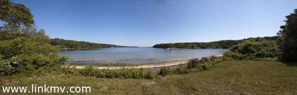 210 Head Of The Pond Road Vineyard Haven, MA 02568 - Photo 3 of 28 http://d1qzqeyxiitrap.cloudfront.net/photos/23894/600/d9bf71d0.jpg