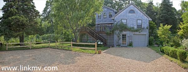 210 Head Of The Pond Road Vineyard Haven, MA 02568 - Photo 10 of 28 http://d1qzqeyxiitrap.cloudfront.net/photos/23894/600/4d34b54f.jpg