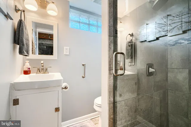 $435,000 | 2431 Lakewood Road, Baltimore, MD 21234