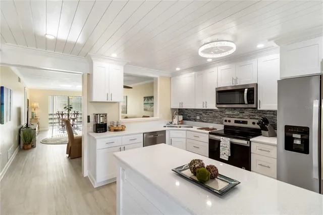 $319,800 | 230 Santa Maria Street, Unit 333, Venice, FL 34285