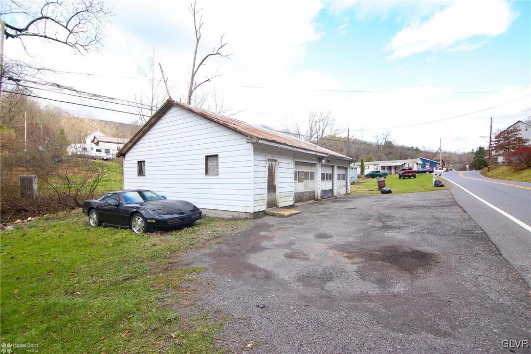 1923 Long Run Road Lehighton, PA 18235 - Photo 44 of 46 Gallery Image 44