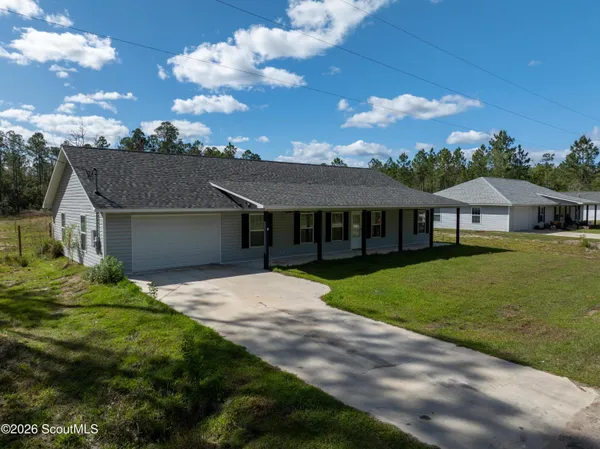 $230,000 | 619 Red Hawk Drive, Waynesville, GA 31566