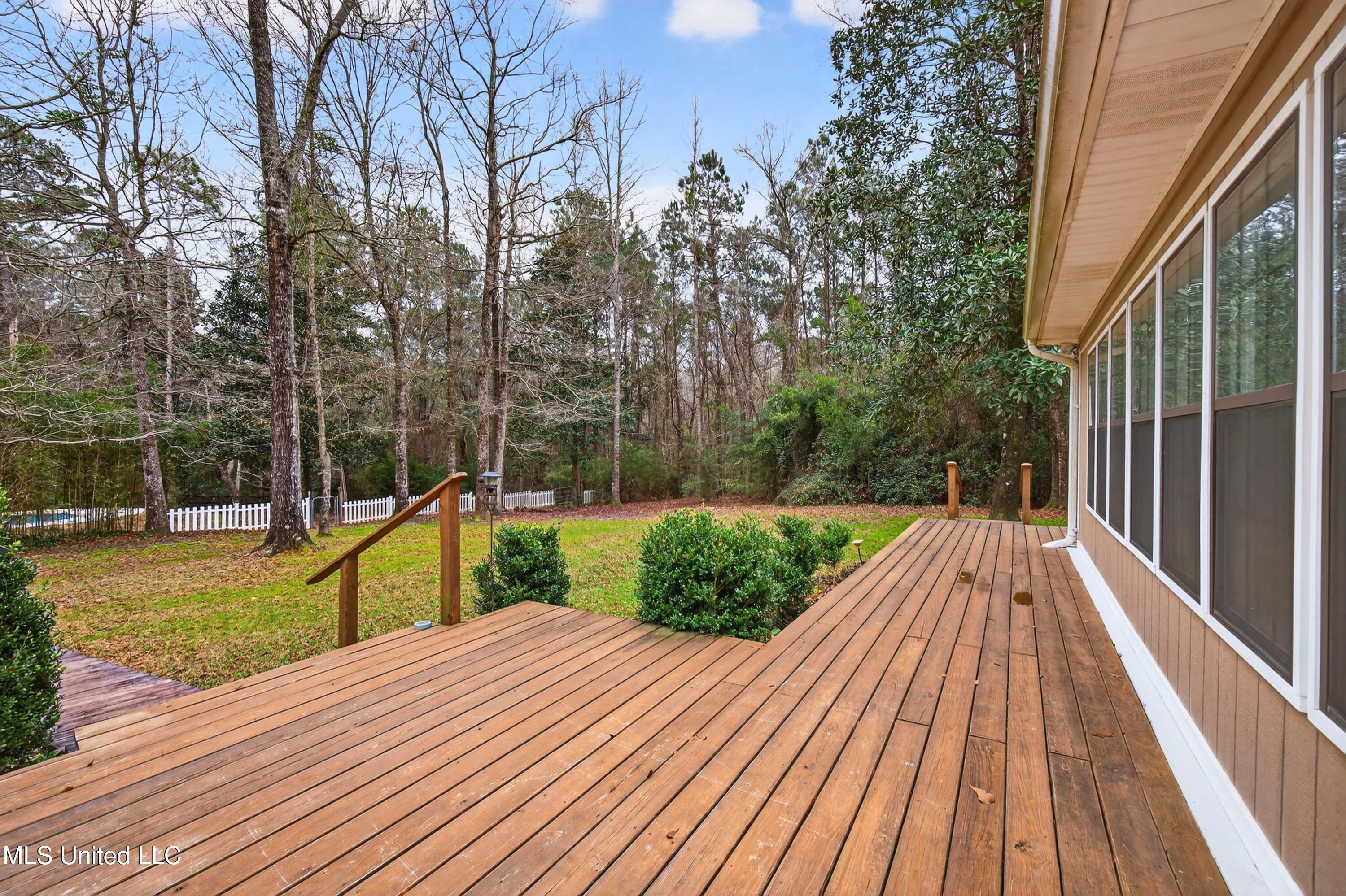 18210 Braden Road Saucier, MS 39574 - Photo 13 of 55 MLMhbjVc