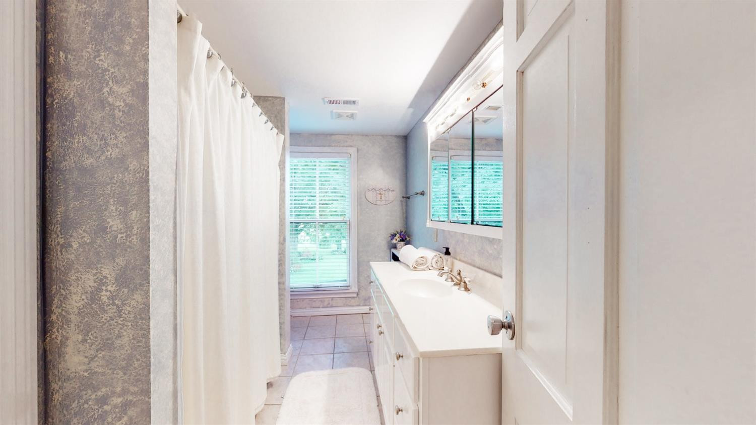 3065 Lexington Road Versailles, KY 40383 - Photo 45 of 48 Photo 45