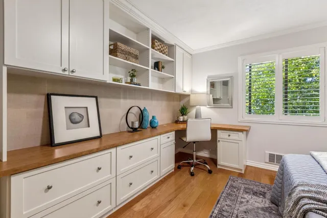 $1,050,000 | 1115 Continentals Way, Unit 203, Belmont, CA 94002