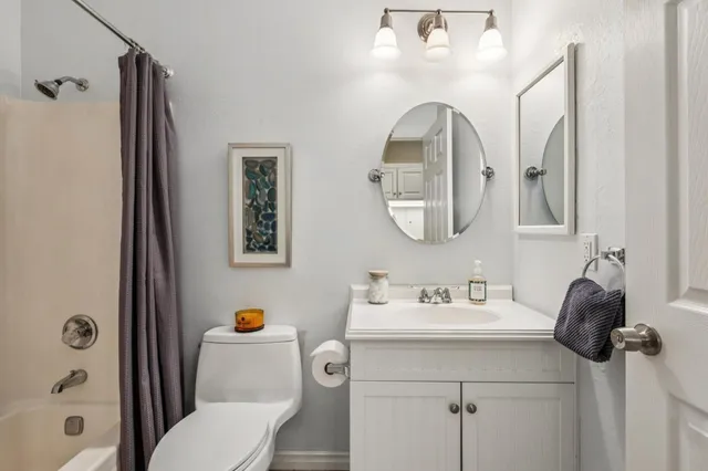 $1,050,000 | 1115 Continentals Way, Unit 203, Belmont, CA 94002