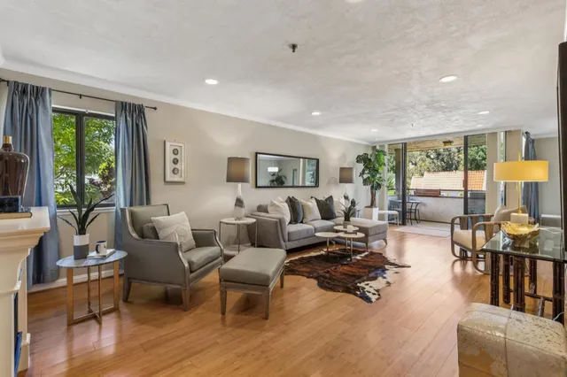 $1,050,000 | 1115 Continentals Way, Unit 203, Belmont, CA 94002
