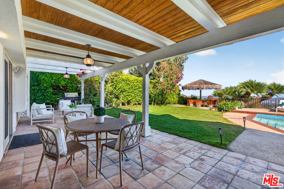 2663 Cordelia Road Los Angeles, CA 90049 - Photo 55 of 65 Gallery Image 55
