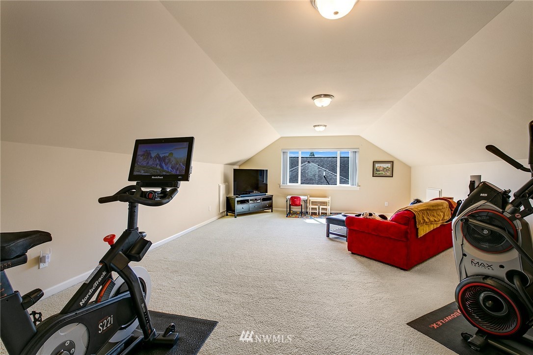 23436 9th Avenue Southeast Bothell, WA 98021 - Photo 22 of 28