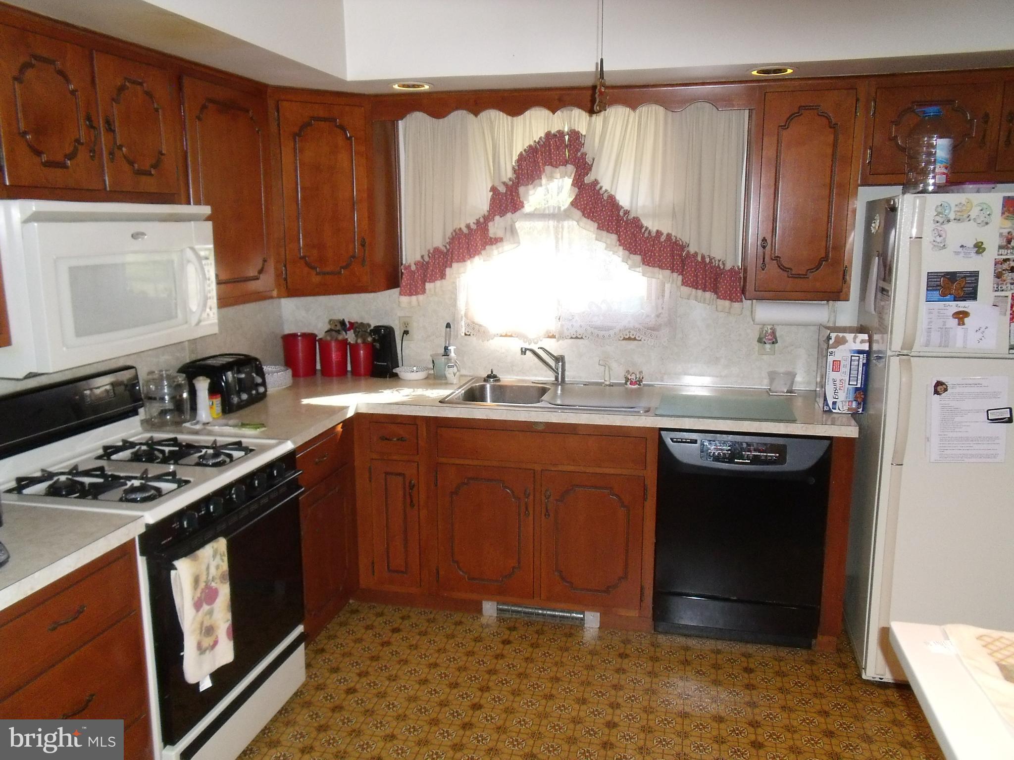 4332 Old Orchard Road York, PA 17402 - Photo 16 of 18 Gallery Image 16