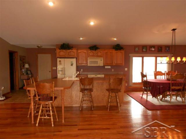 8555 Webster Road Freeland, MI 48623 - Photo 2 of 8 20324664-1.JPG
